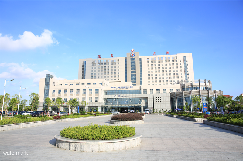 遵義醫(yī)科大學(xué)第五附屬(珠海)醫(yī)院——健康碼測溫人臉識別+智能防疫速通門項目