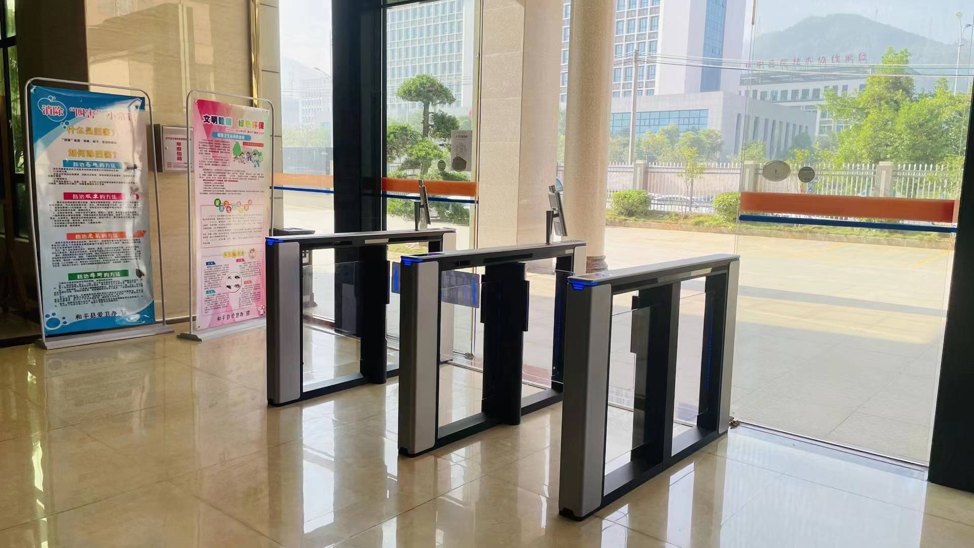 智慧防疫電子哨兵通行系統(tǒng)，刷手機刷身份證都行