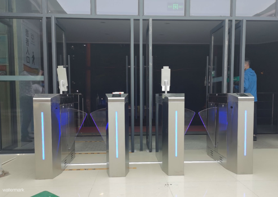 人臉識(shí)別測(cè)溫閘機(jī)的功能原理及解決方案