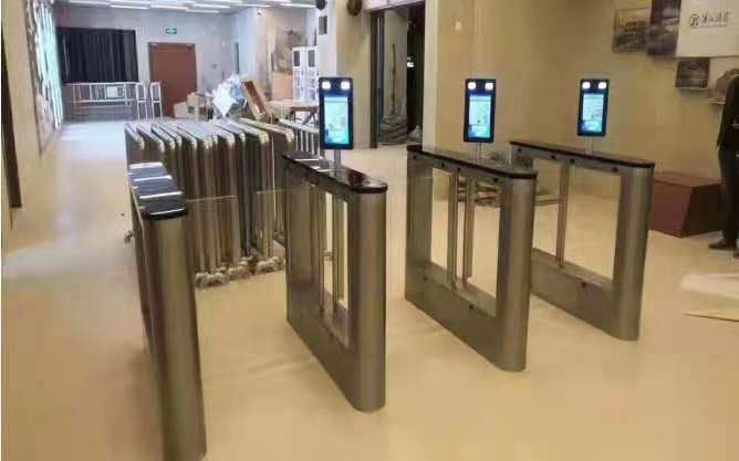 智能門禁擺閘機(jī)助力無人超市有序管理
