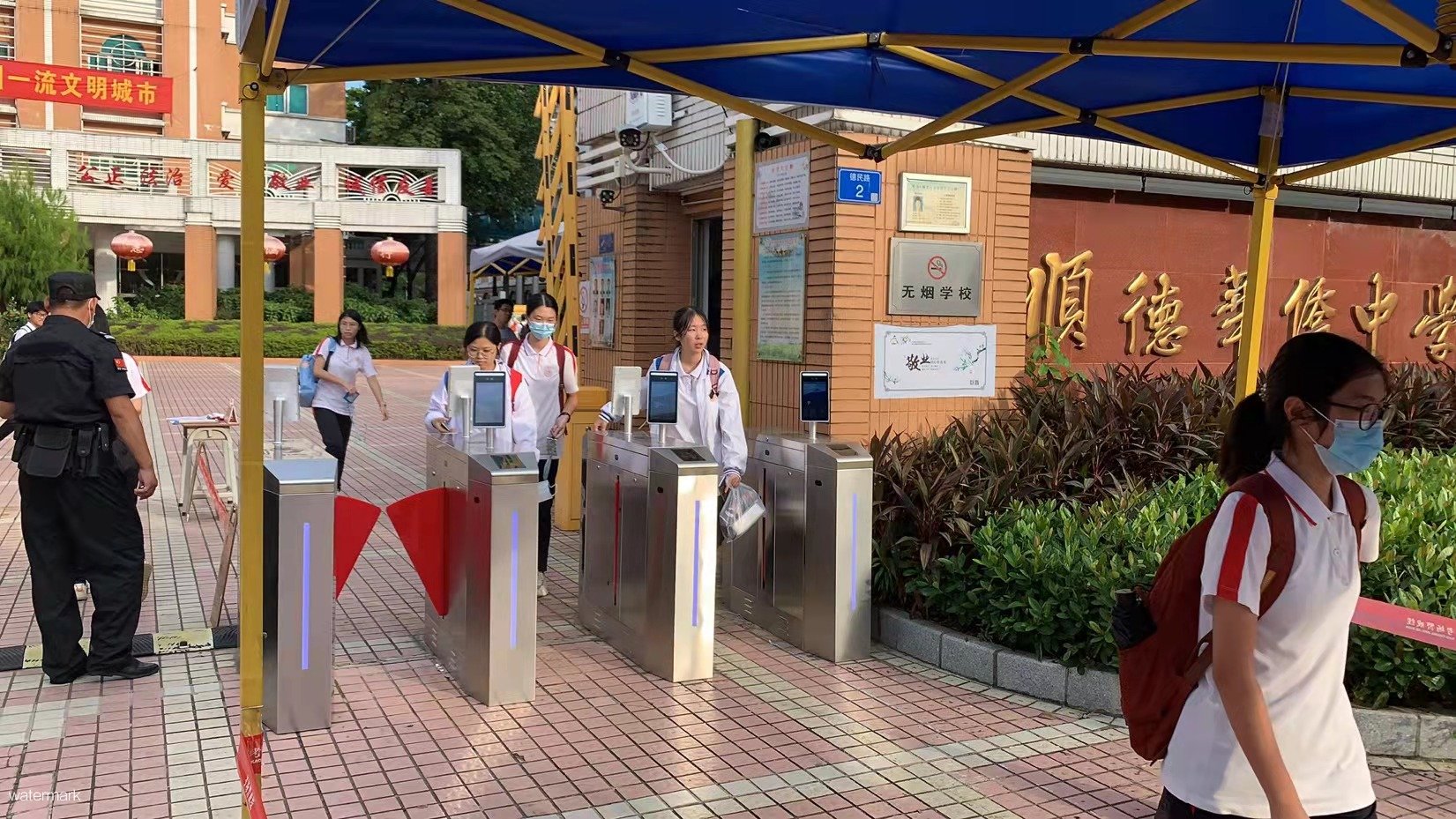 校園人臉識(shí)別門禁閘機(jī)的常見問題解答