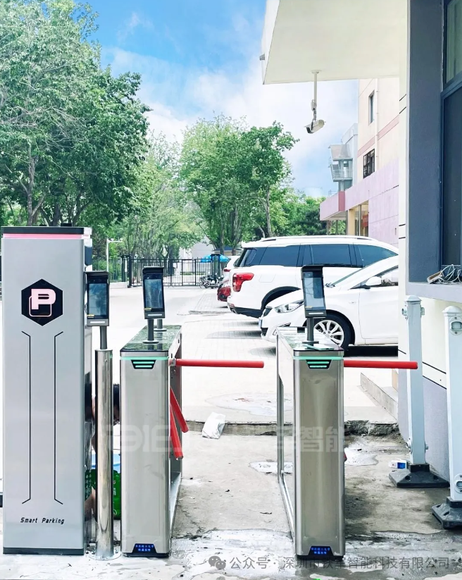 人臉識別閘機(jī)已成為出入口通道控制的必備神器